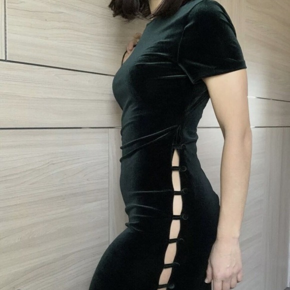 Green Velvet Zara dress - Picture 2 of 5